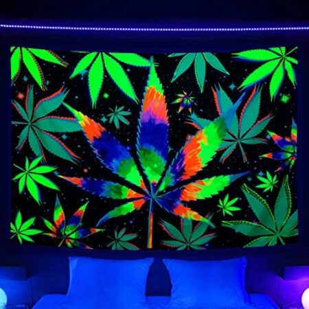 VEIVIAN Blacklight Trippy Weed UV Reactive Tapestry, Psychedelic Hemp Leaf Tapestry Cool Colourful Tie Dyed Marijuana Small Black Light Tapestries for Mens Bedroom Living Room Dorm (60X40)